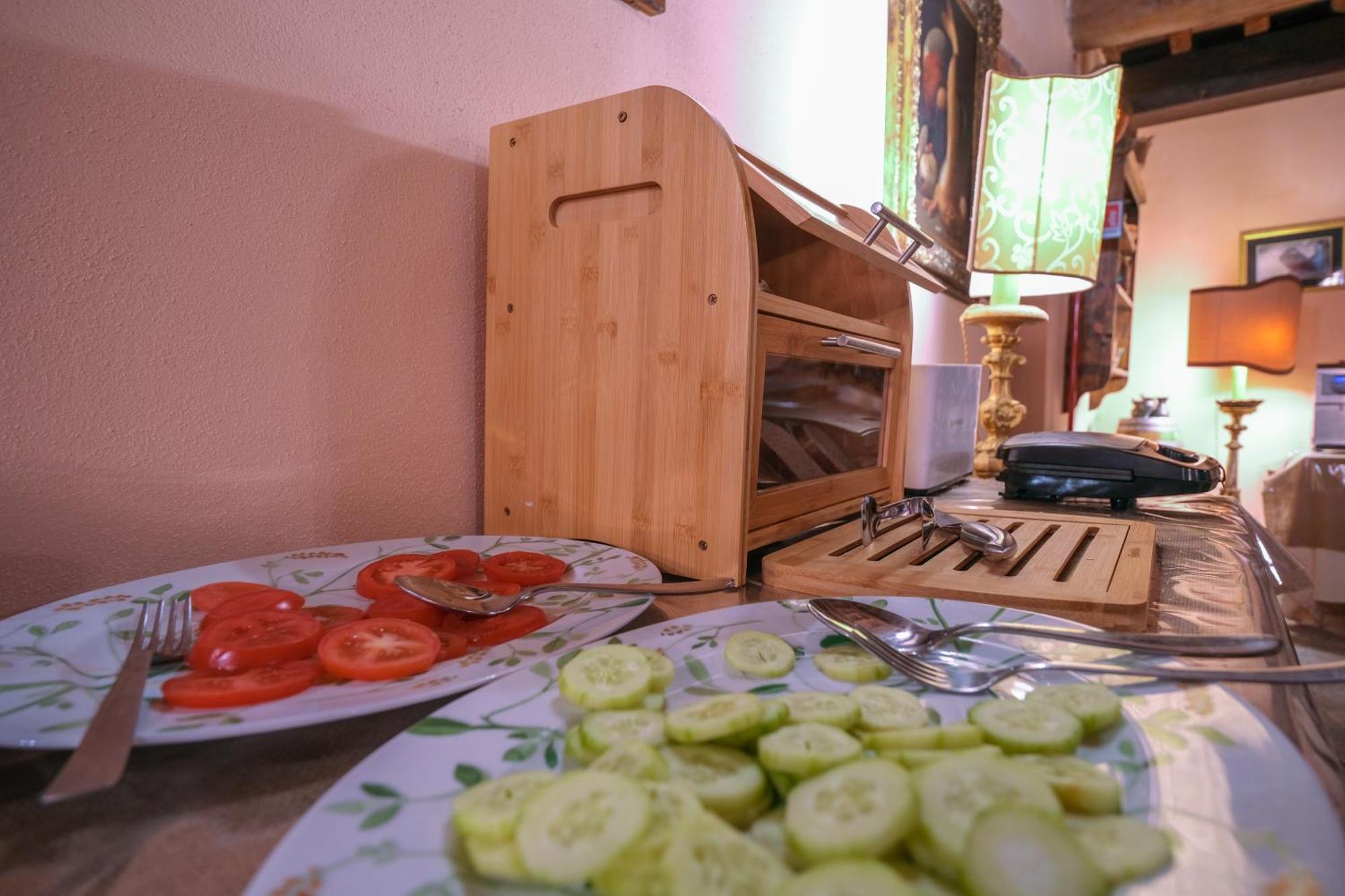 Antica Dimora Leones Bed & Breakfast Palaia Exterior photo