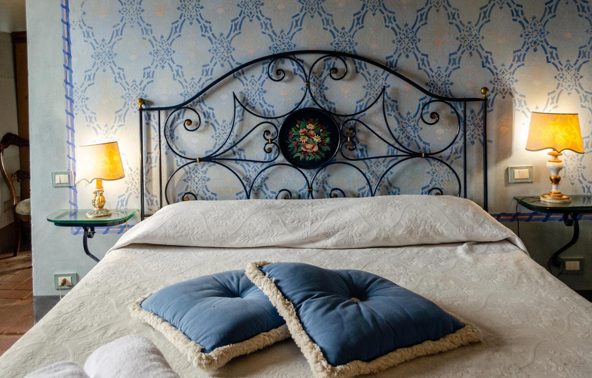 Antica Dimora Leones Bed & Breakfast Palaia Exterior photo